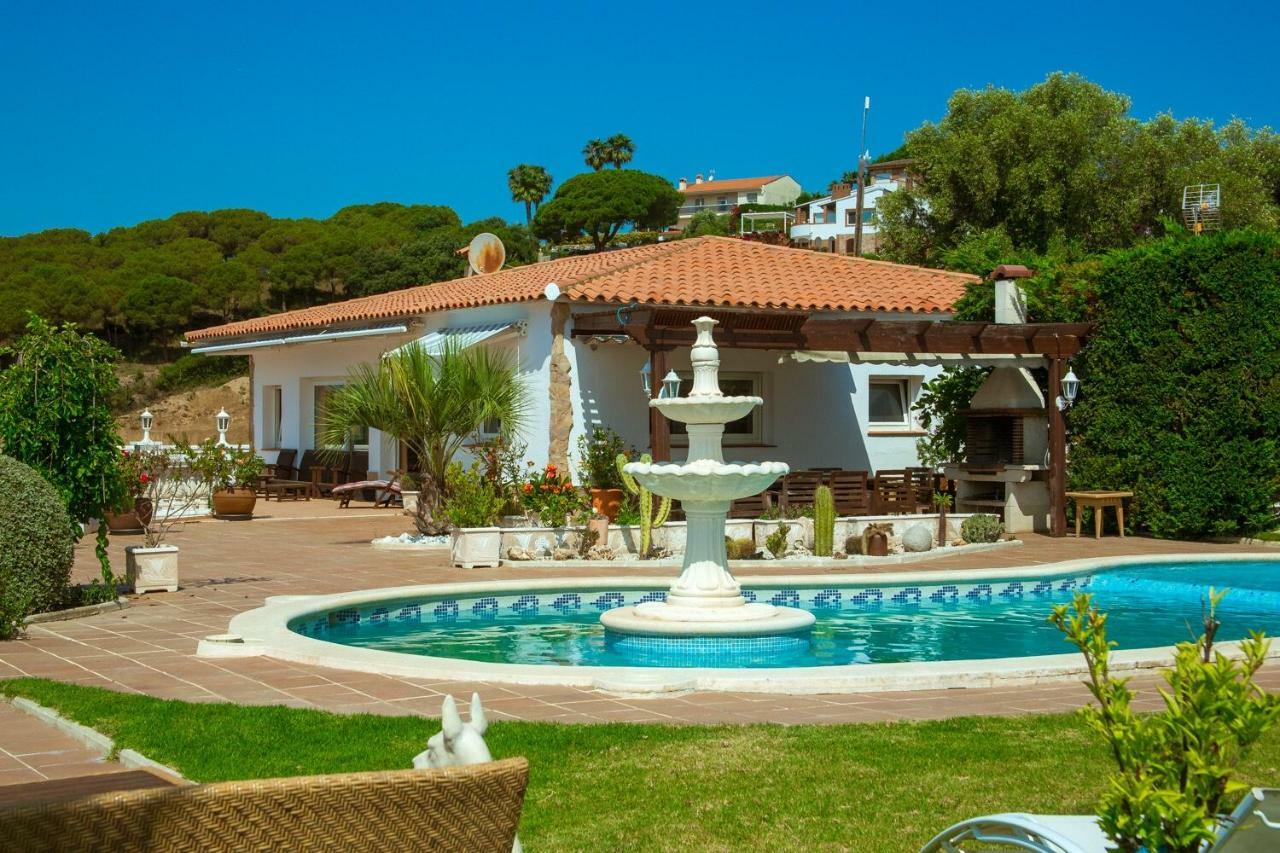 Tortuga Villa Lloret de Mar